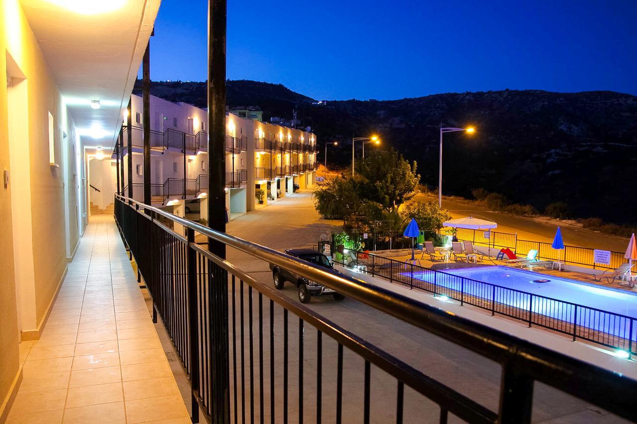Peyia Pearl Apartment ภายนอก รูปภาพ