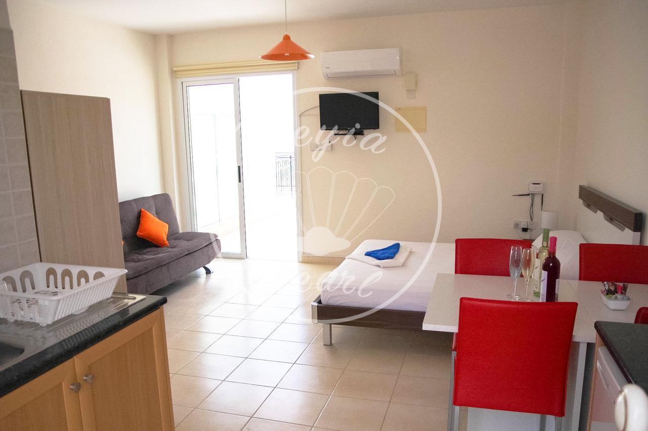 Peyia Pearl Apartment ภายนอก รูปภาพ